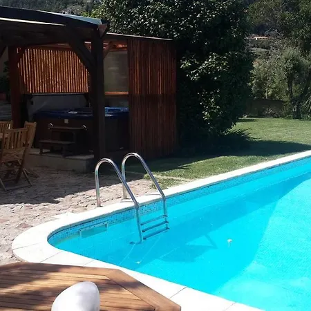 Eido'S Cottage House Holiday home